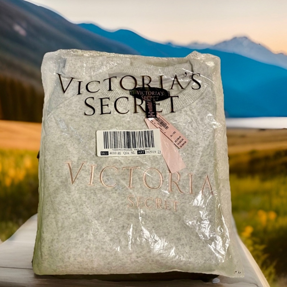 Vintage Victoria Secret Embroidered Logo Sweater BRAND NEW In Original Bag